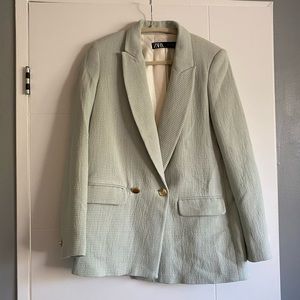 Mint coloured Zara blazer. Never worn.